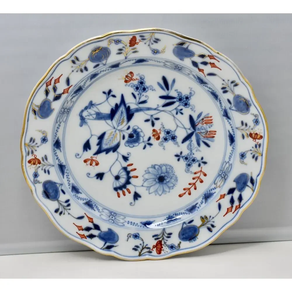 Meissen Zwiebelmuster Crossed Swords Blue Onion Royal Red & Gold Guild Plate